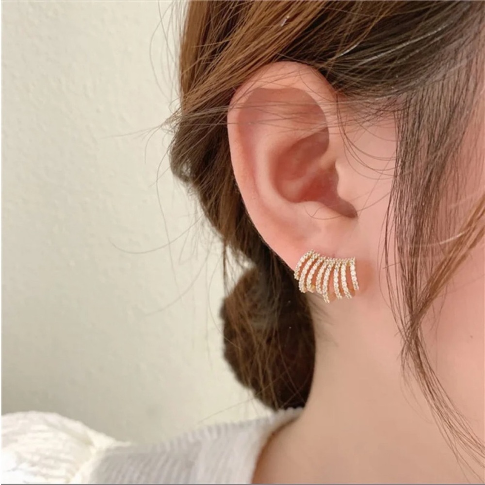 Mejuri Elegant Gold and Silver Earrings